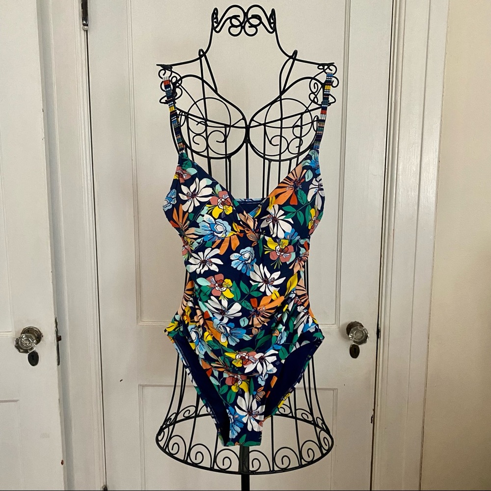 Ellen Tracy floral one piece
